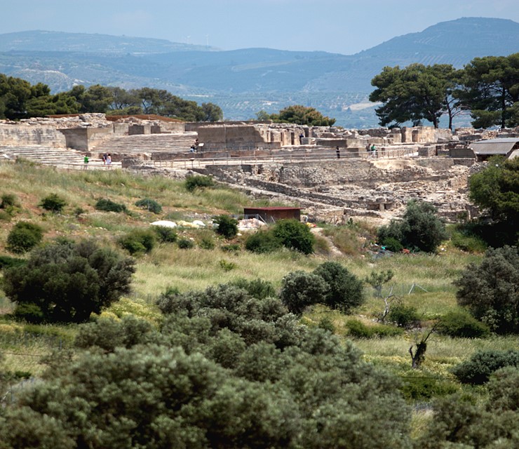 Φτάστε στη Φαιστό, το μεγαλύτερο μνημείο πολιτισμού και ιστορίας της Κρήτης 