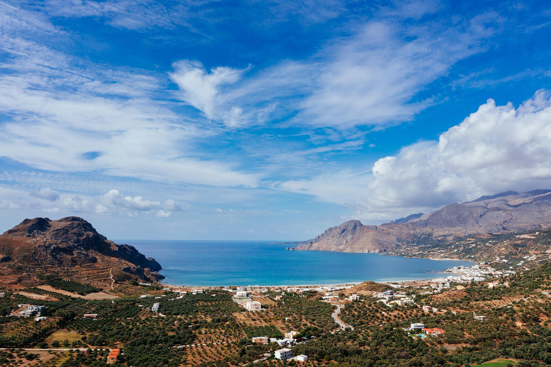 ΓΝΩΡΙΣΤΕ ΤΟΝ ΠΑΡΑΔΟΣΙΑΚΟ ΠΛΑΚΙΑ ΚΡΗΤΗΣ ΜΕ ΜΙΑ ΠΡΩΤΗ ΜΑΤΙΑ