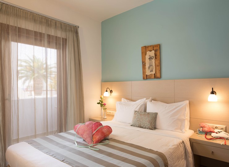 FIND ELEGANT AND PEACEFUL ACCOMMODATION IN ALIANTHOS GARDEN HOTEL